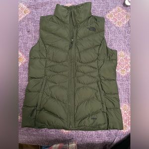 The North Face 550 puffer vest